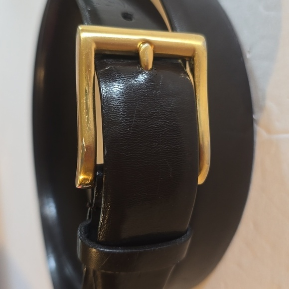 Mens Dark Brown Leather Belt w/ Gold tone Buckle Neutral Minimalist FLAW Sz.M/L - Picture 2 of 9